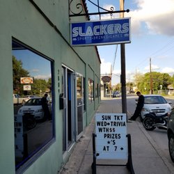 Slackers Bar - They don't get much work done here