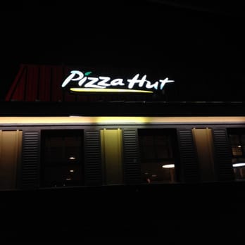 Pizza Hut - the front of the restaurant at night - Pizza Near Me - Arkadelphia, Arkansas Pizza Hut - the front of the restaurant at night - Pizza Near Me - Arkadelphia, Arkansas