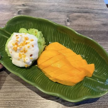 Thai This - Sticky rice and Fresh Mango with Sweet Sticky Rice - Thai Near Me - Dana Point, California Thai This - Sticky rice and Fresh Mango with Sweet Sticky Rice - Thai Near Me - Dana Point, California