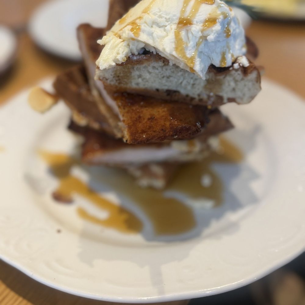 Hill & Vine - Waffles chicken schnitzel - Cocktail Bars Near Me - Fredericksburg, Texas Hill & Vine - Waffles chicken schnitzel - Cocktail Bars Near Me - Fredericksburg, Texas