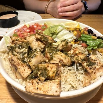 Applebee's Grill + Bar - Southwest Chicken Bowl - American Near Me - Tilton, New Hampshire Applebee's Grill + Bar - Southwest Chicken Bowl - American Near Me - Tilton, New Hampshire