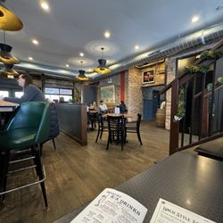 Beard & Belly - Interior