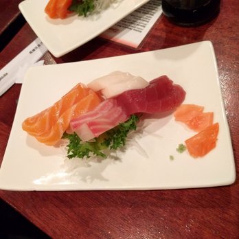 Sake Sushi - Sashimi appetizer - Sushi Bars Near Me - Brooklyn, New York Sake Sushi - Sashimi appetizer - Sushi Bars Near Me - Brooklyn, New York