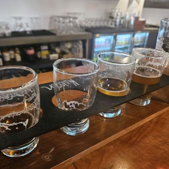 Artillery Brewing - Beer Flight - Bars Near Me - Drexel Hill, Pennsylvania