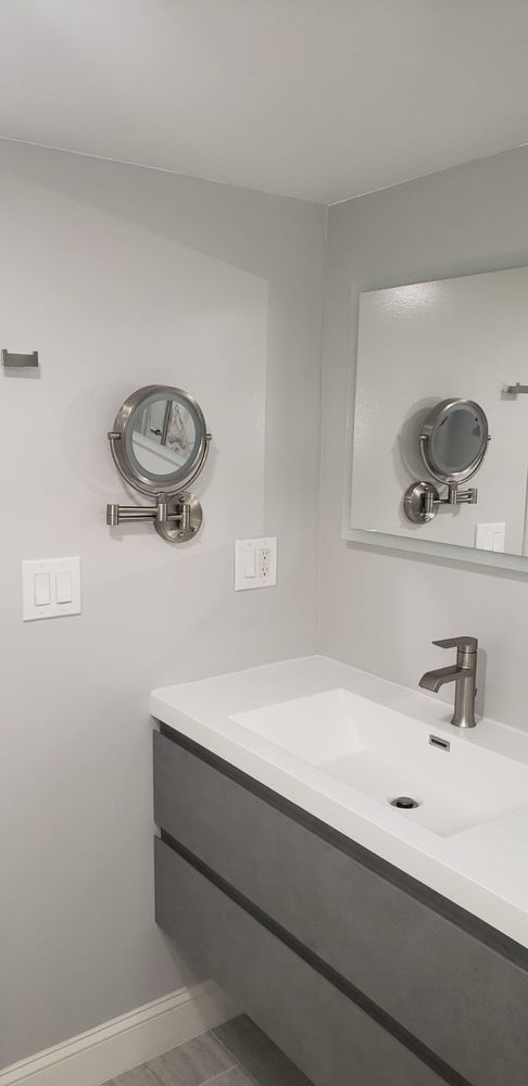 Slide of Leon Home Improvement