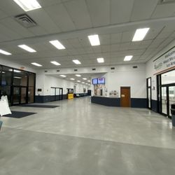 West Meadows Ice Arena - Lobby (2)