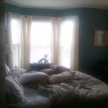 The Chadwick Bed & Breakfast - Room #4 The Chamberlain Room post-guest (aka my love den!!) - Bed & Breakfast Near Me - Portland, Maine