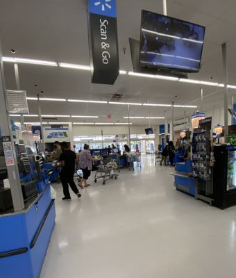 WALMART SUPERCENTER - Updated August 2024 - 39 Photos & 38 Reviews