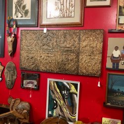 Lots of interesting stuff but quite pricey. For instance, the large metal piece in the middle is $350, though prices are negotiable.