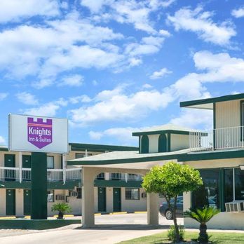 Knights Inn Eagle Pass - Exterior - Hotels Near Me - Eagle Pass, Texas