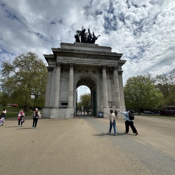 Wellington Arch - Landmarks & Historical Buildings Near Me - London, XGL