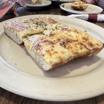 Half Moon Bay Joe's - Garlic Bread - Italian Near Me - Half Moon Bay, California