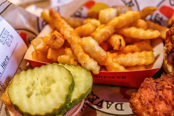 Dave's Hot Chicken by null