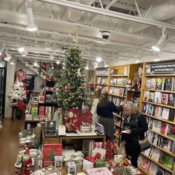 Dogwood Books & Gifts - Christmas at Dogwood