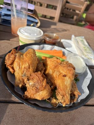 Pau Huaka'i Tiki Bar