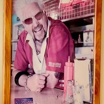 Highway Inn - Guy Fieri, host of Food Network's iconic show "Diners, Drive-Ins and Dives" ate here. - Hawaiian Near Me - Waipahu, Hawaii