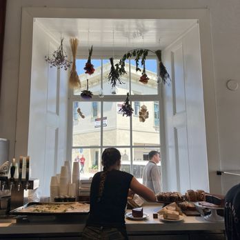 ALTA Bakery & Cafe - Cafes Near Me - Monterey, California
