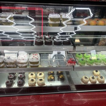 NYC Halal Eats - Dessert display - Halal Near Me - Indianapolis, Indiana
