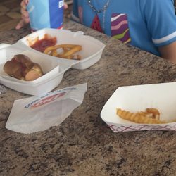Dairy Queen - Hotdog fries