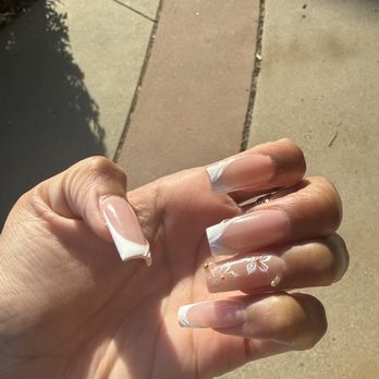 Glow Me & Nails - Nail Salons Near Me - Chino, California
