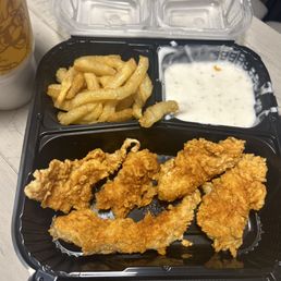 This is supposed to be a 6 piece.. looking like 4 1/2 ... not impressed and slow This is supposed to be a 6 piece.. looking like 4 1/2 ... not impressed and slow