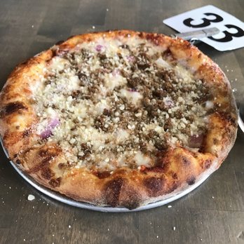 Plank Road Pizza - Pizza Near Me - Cottleville, Missouri
