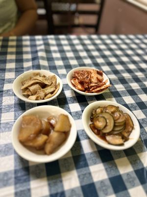 Choi's Restaurant by null