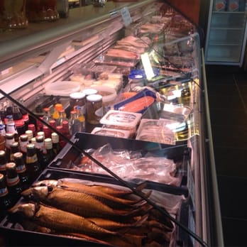 Vishandel van der veen - you can choose fish from the case. - Seafood Near Me - Enkhuizen, New Hampshire Vishandel van der veen - you can choose fish from the case. - Seafood Near Me - Enkhuizen, New Hampshire