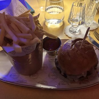 The Flatiron Room - NoMad - Smash Burger - Jazz & Blues Near Me - New York, New York