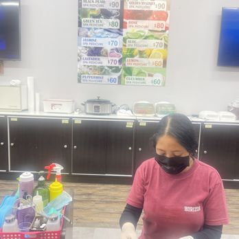 Horizon Nail and Spa - Rosie doing her thing - Nail Salons Near Me - Edgewater, New Jersey Horizon Nail and Spa - Rosie doing her thing - Nail Salons Near Me - Edgewater, New Jersey