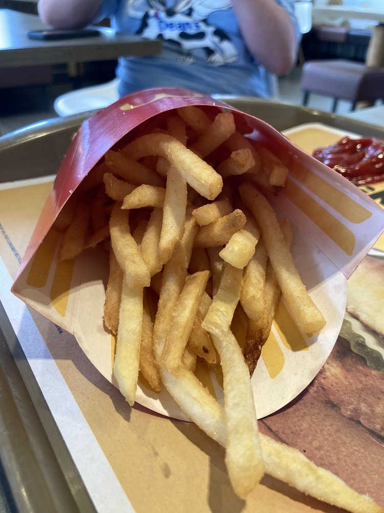 MCDONALD’S Updated October 2024 12 Photos & 24 Reviews 1570