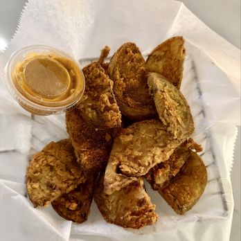 The White Alligator - Fried green tomatoes - Seafood Near Me - Franklin, Tennessee