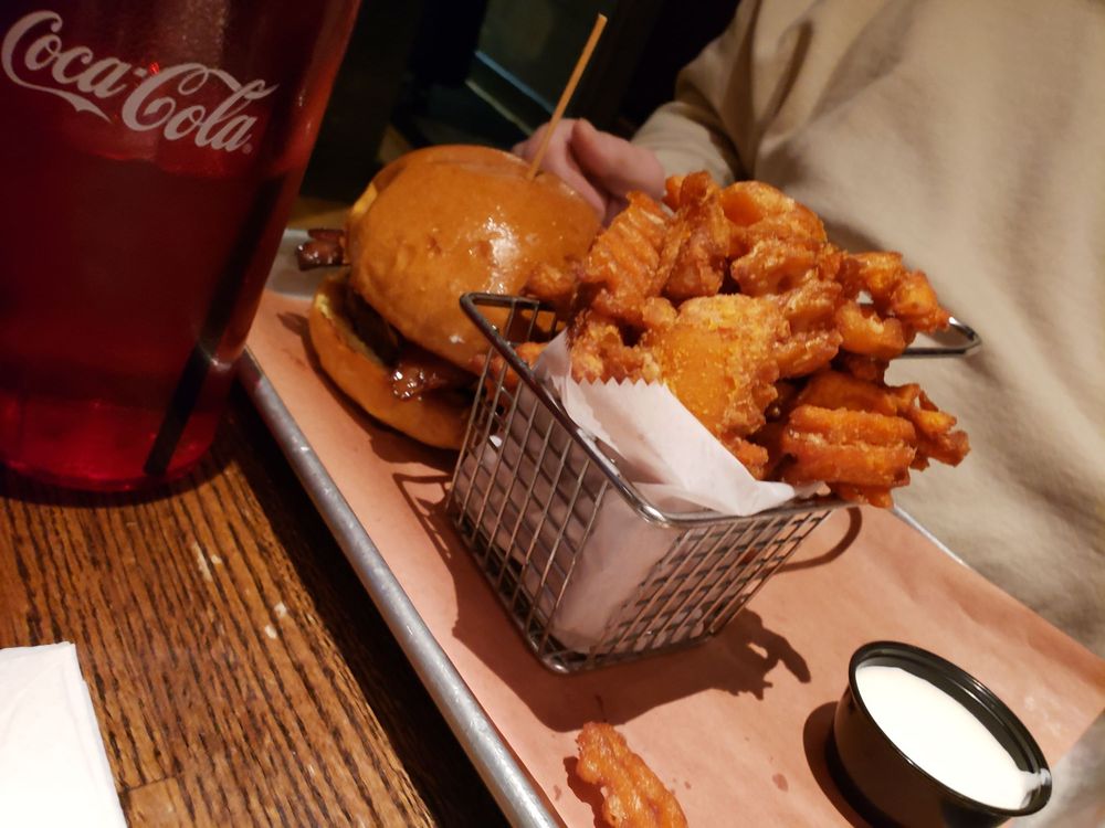 Babylon Burger Bar