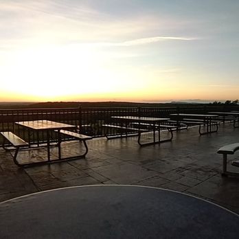 Gouveia Vineyards - Spectacular views - Wineries Near Me - Wallingford, Connecticut