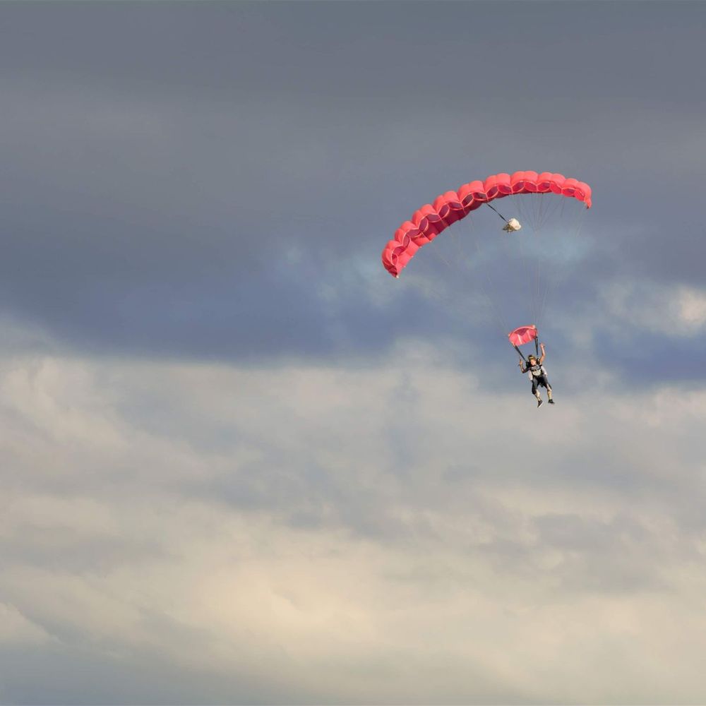 Pacific Northwest Skydiving Center - tandem jump - Skydiving Near Me - Mulino, Oregon