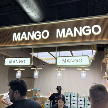 Mango Mango Dessert - Cashier Counter - Desserts Near Me - Plano, Texas