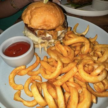 Ketchy Shuby - Burger - New American Near Me - New York, New York Ketchy Shuby - Burger - New American Near Me - New York, New York