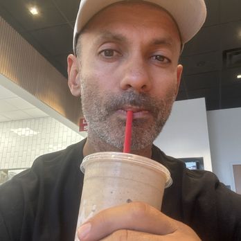 Smoothie King - Me drinking smoothie - Juice Bars & Smoothies Near Me - Washington, Utah Smoothie King - Me drinking smoothie - Juice Bars & Smoothies Near Me - Washington, Utah