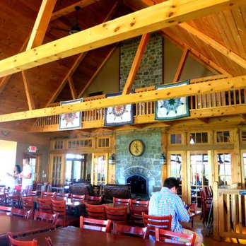 Gouveia Vineyards - Wineries Near Me - Wallingford, Connecticut