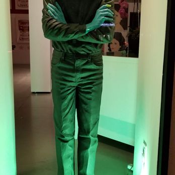 Rock 'n Walk Tours - Andy Warhol sculpture - Walking Tours Near Me Rock 'n Walk Tours - Andy Warhol sculpture - Walking Tours Near Me