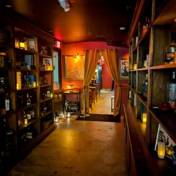Swizzle Rum Bar & Drinkery - Cocktail Bars Near Me - Miami Beach, Florida