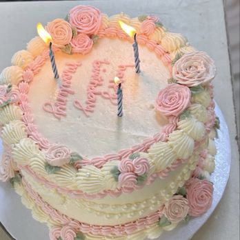 Sweets By Siena - Custom Cakes Near Me