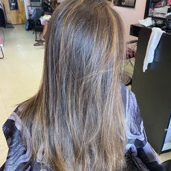 Teresa's Beauty Salon - My hair is flowing