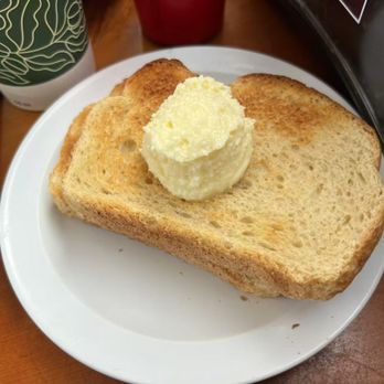 Grizzly Manor Cafe - Sourdough Toast - Breakfast & Brunch Near Me - Big Bear Lake, California