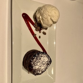 Roy's Waikiki - Roy 's Melting Hot Chocolate Souffle - Hawaiian Near Me - Honolulu, Hawaii Roy's Waikiki - Roy 's Melting Hot Chocolate Souffle - Hawaiian Near Me - Honolulu, Hawaii