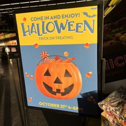 Foodmaxx - Halloween Trick or Treating on October 31st from 4-6pm!