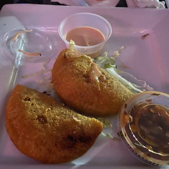 Lit 21 - Chicken empanadas - Sports Bars Near Me - Newark, New Jersey