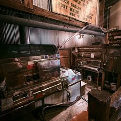Burton Log Cabin - Evaporation room