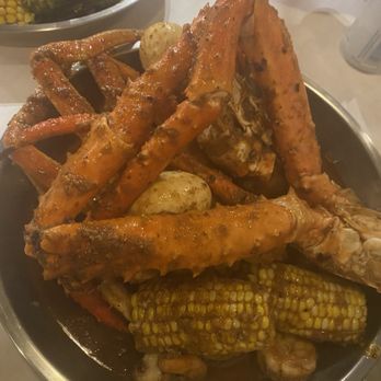 Seafood Shake Boil - Royale - Seafood Near Me - Columbus, Ohio