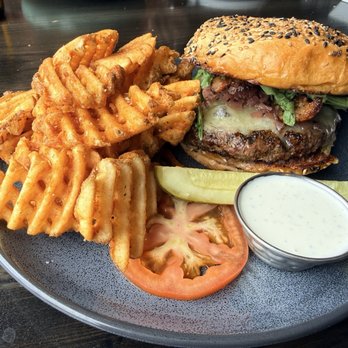 1898 Public House - 1898 Burger - Cocktail Bars Near Me - Spokane, Washington